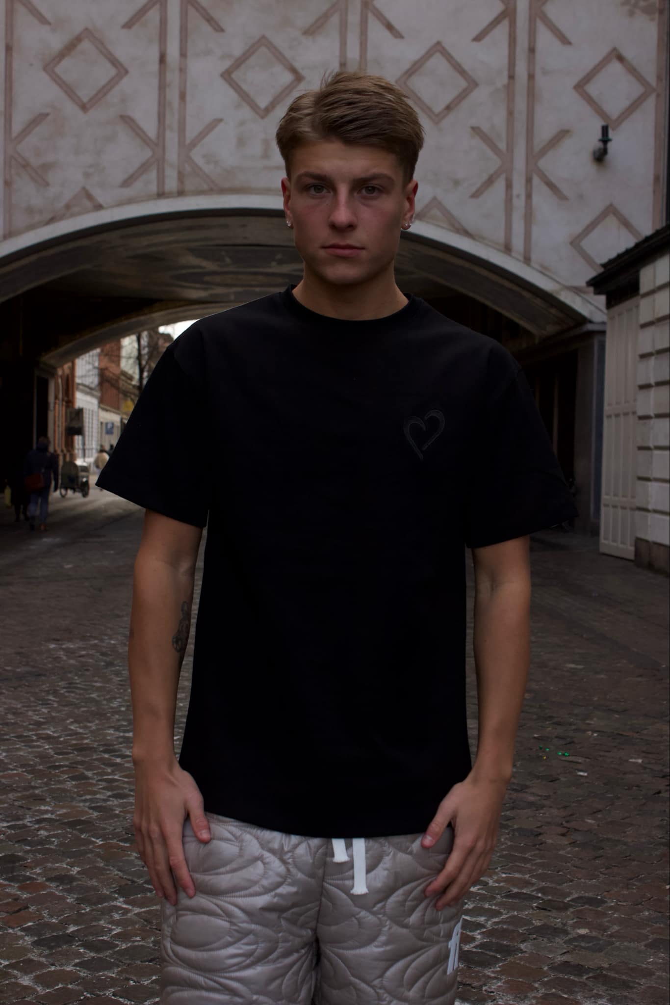 Heavyweight T-Shirt with Grey Logo - Black