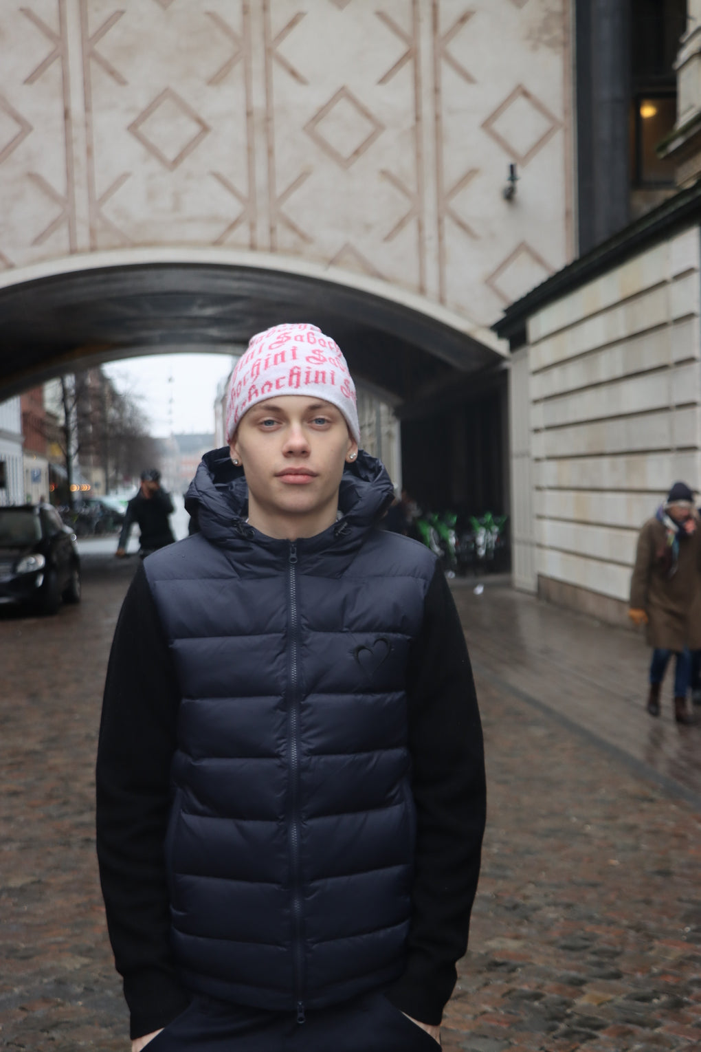 Strik Puff med Hjerte - Mørkeblå