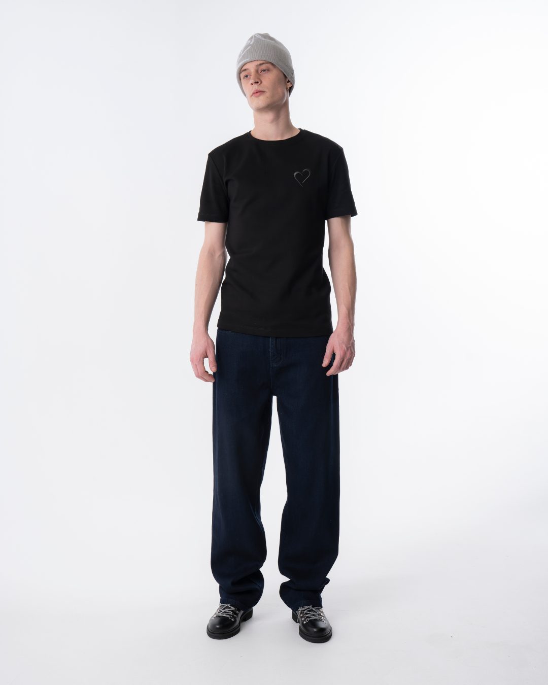 Regular T Shirt with Heart - Black